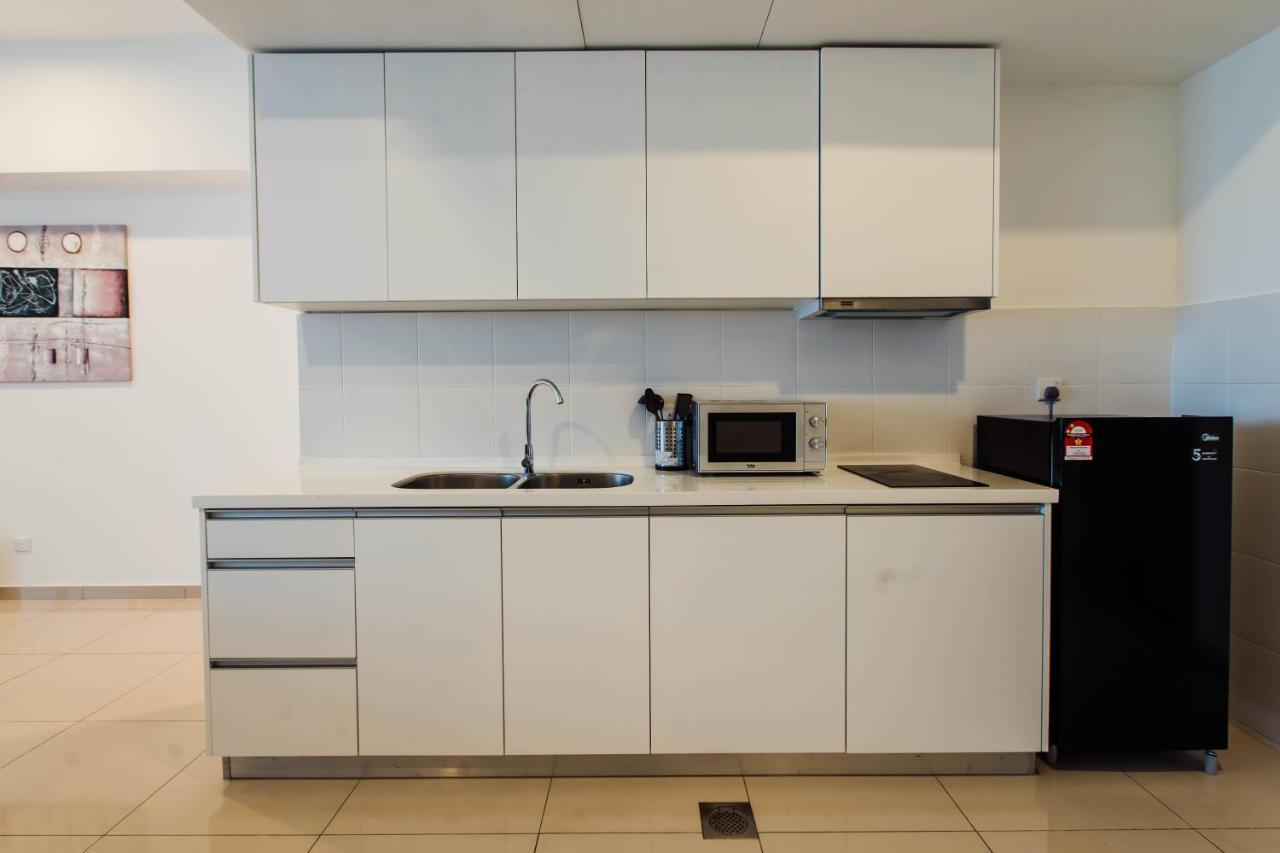 Cozy Homestay With Wifi @Encorp Strand Mall @Alpha Ivf Petaling Jaya Exterior foto
